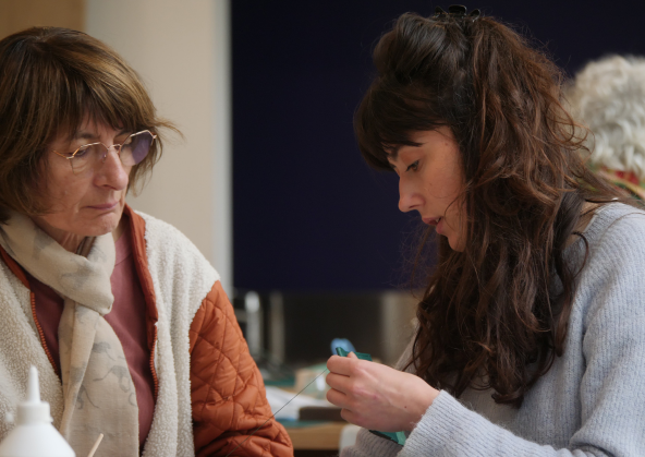 Atelier découverte fabrication d'accessoires en cuir © Victor Gorini